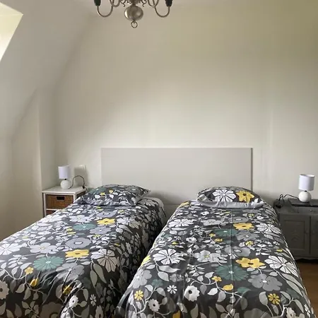Feriehus Au Petit Port Le Voilier 2 Chambres Avec Jacuzzi Privatif Et Le Drakkar Normand 3 Chambres Sans Jacuzzi Berville-sur-Mer