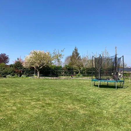 Au Petit Port Le Voilier 2 Chambres Avec Jacuzzi Privatif Et Le Drakkar Normand 3 Chambres Sans Jacuzzi Feriehus *