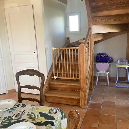 Au Petit Port Le Voilier 2 Chambres Avec Jacuzzi Privatif Et Le Drakkar Normand 3 Chambres Sans Jacuzzi